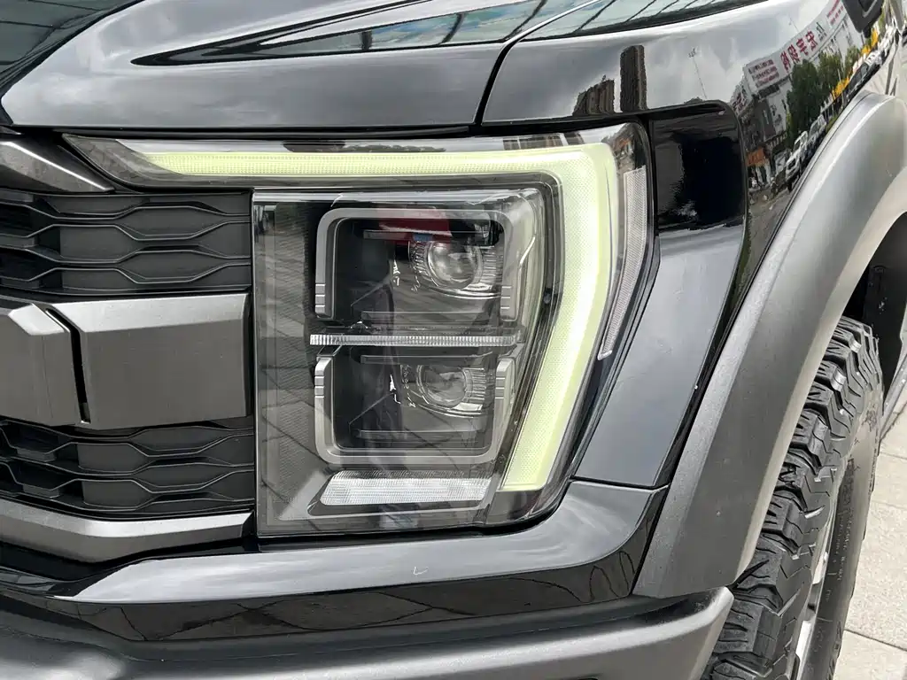 Ford F-150 Raptor — миниатюра 8