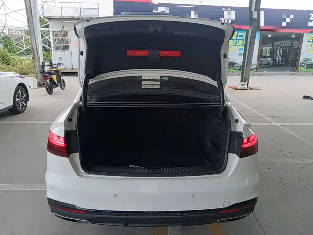 Audi A4L — миниатюра 19