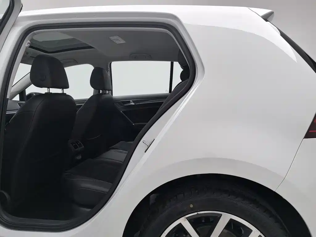 Volkswagen Golf — миниатюра 15