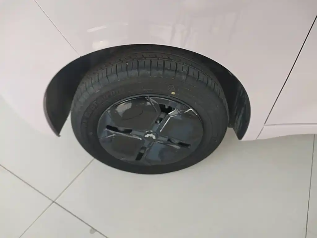 Wuling MINIEV — миниатюра 23