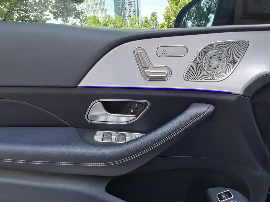 Mercedes-Benz GLE Coupe New Energy — миниатюра 19