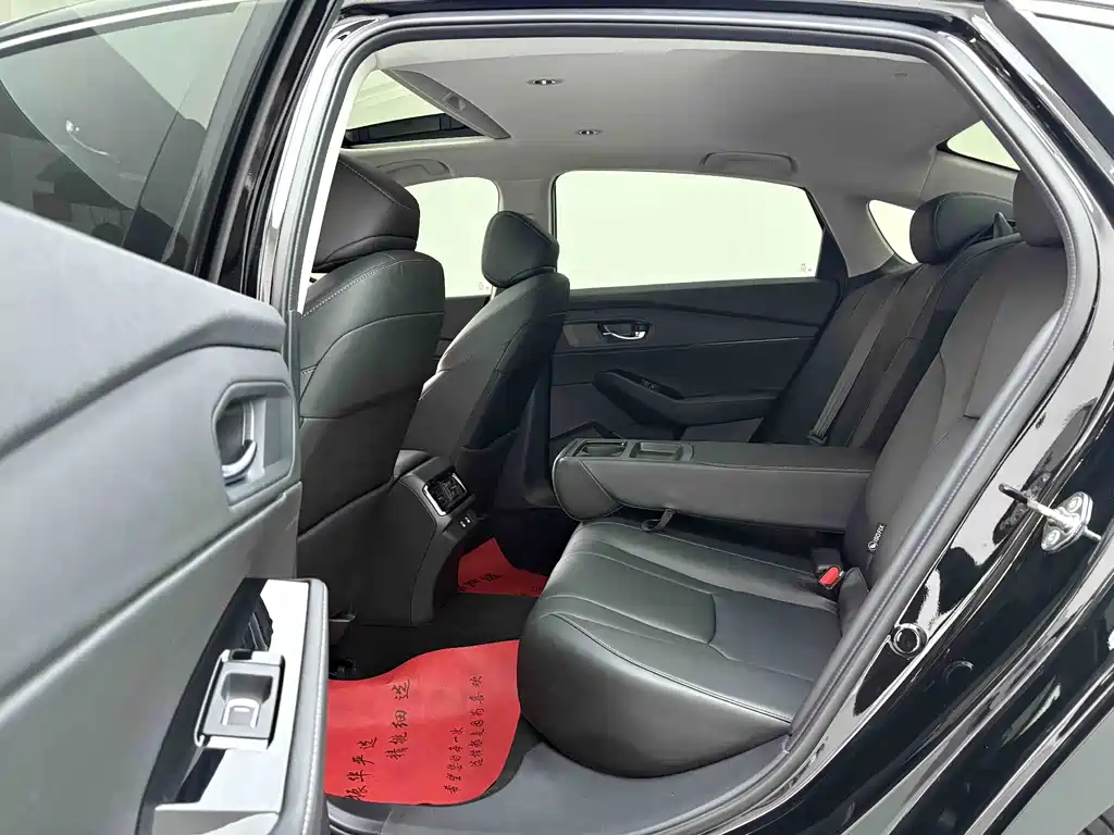 Honda Inspire — миниатюра 6