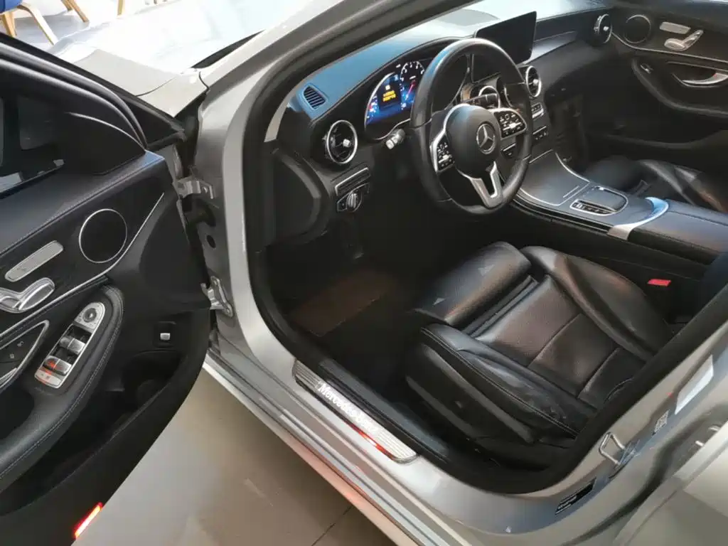 Mercedes-Benz C-Class — миниатюра 16