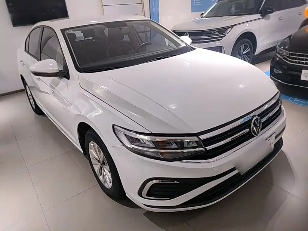 Volkswagen Bora 2023 200TSI DSG