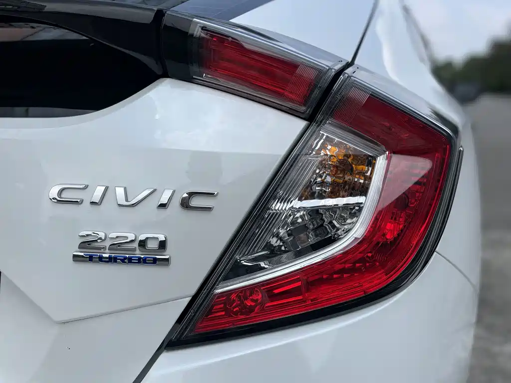 Honda Civic — миниатюра 17