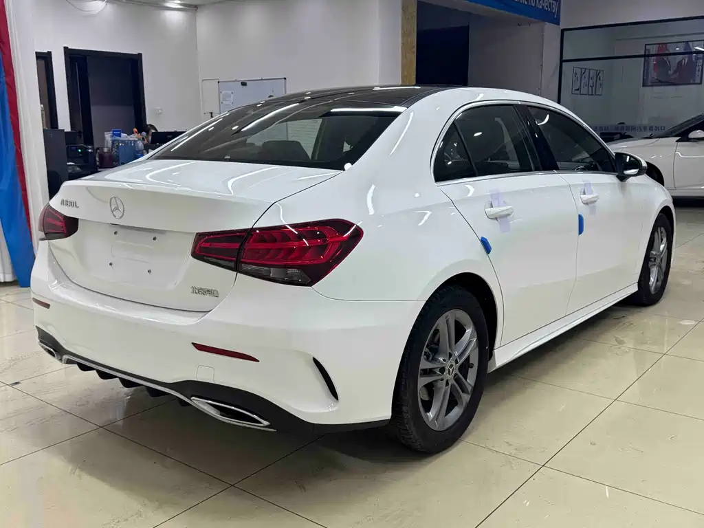 MERCEDES-BENZ A CLASS