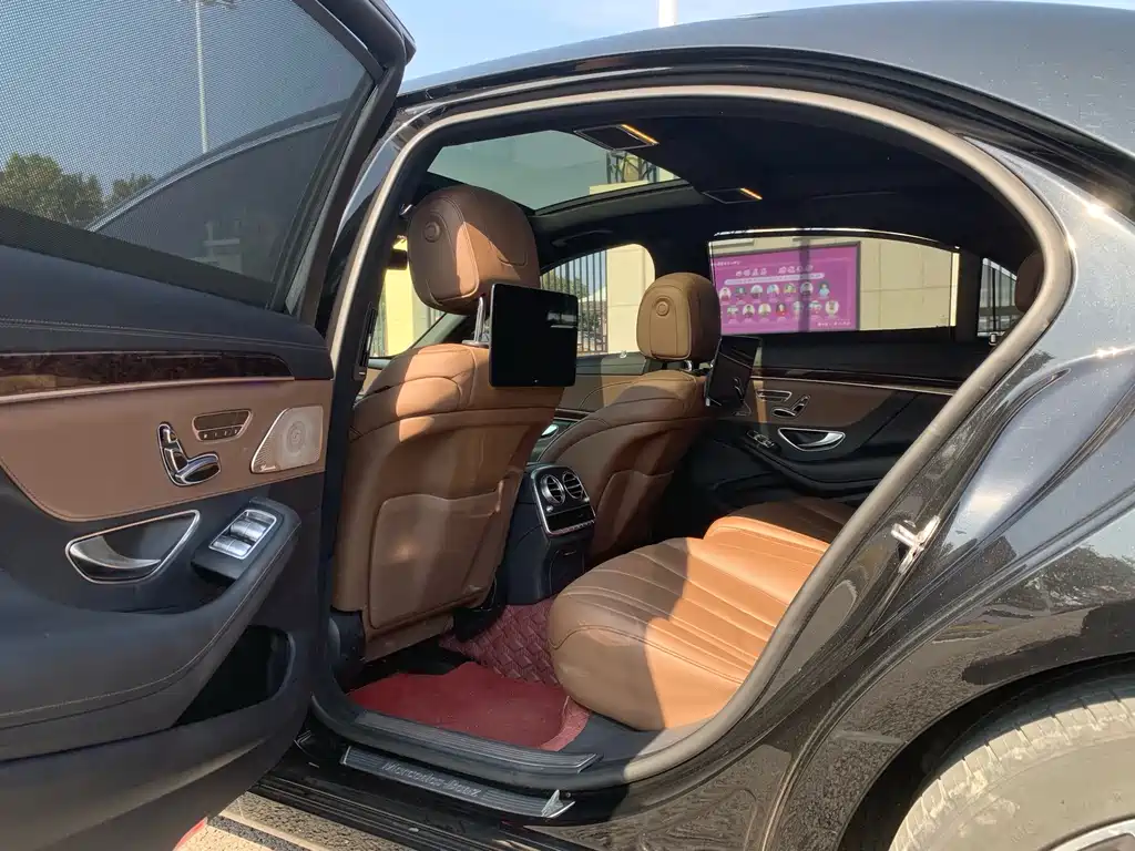 Mercedes-Benz S-Class — миниатюра 6
