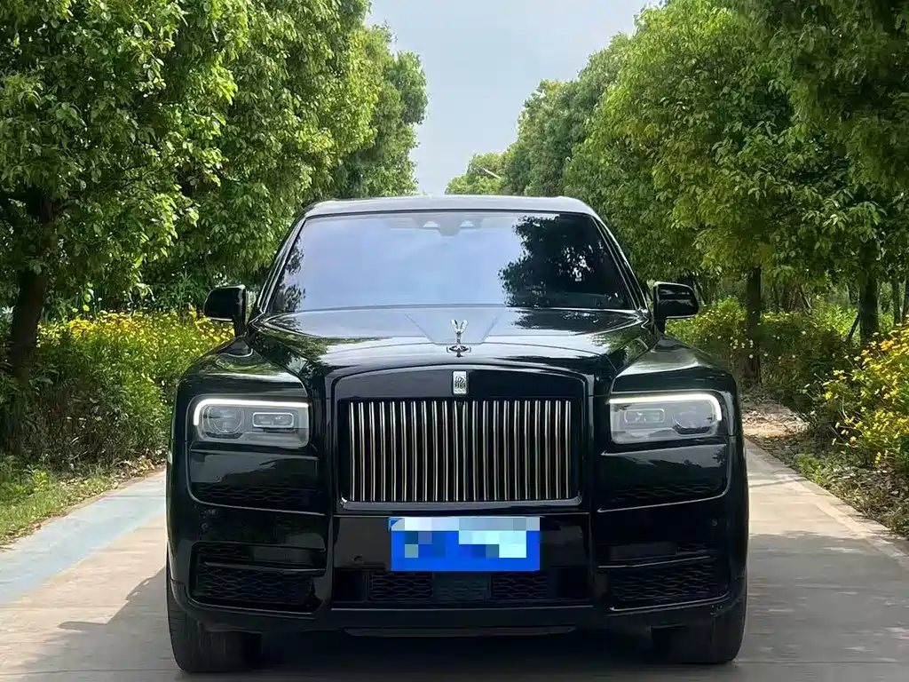 Rolls-Royce Cullinan 2018 мест