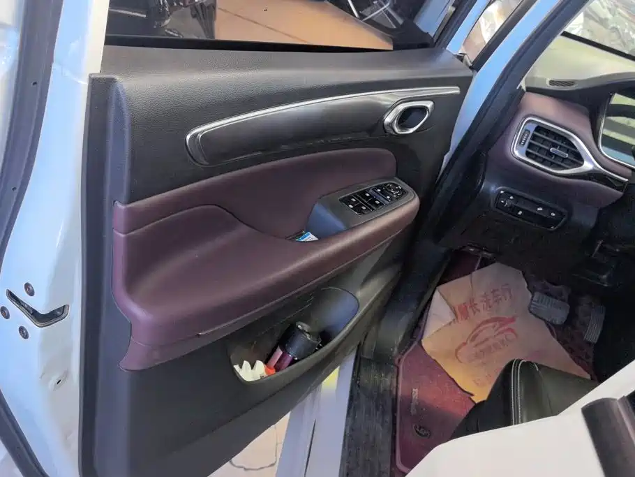 GAC Motor Trumpchi M6 — миниатюра 7