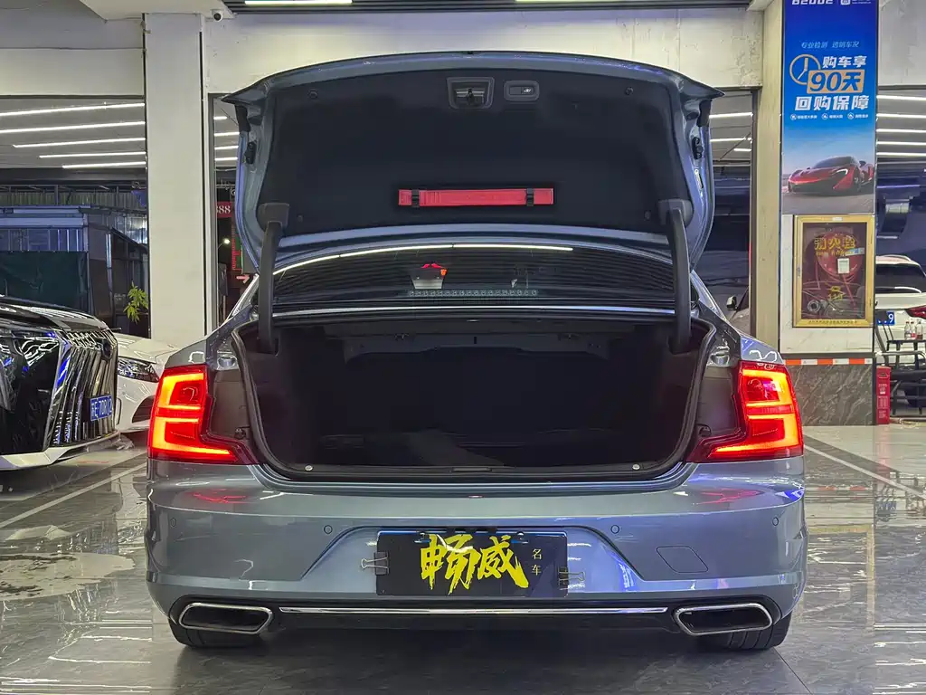 Volvo S90 — миниатюра 8