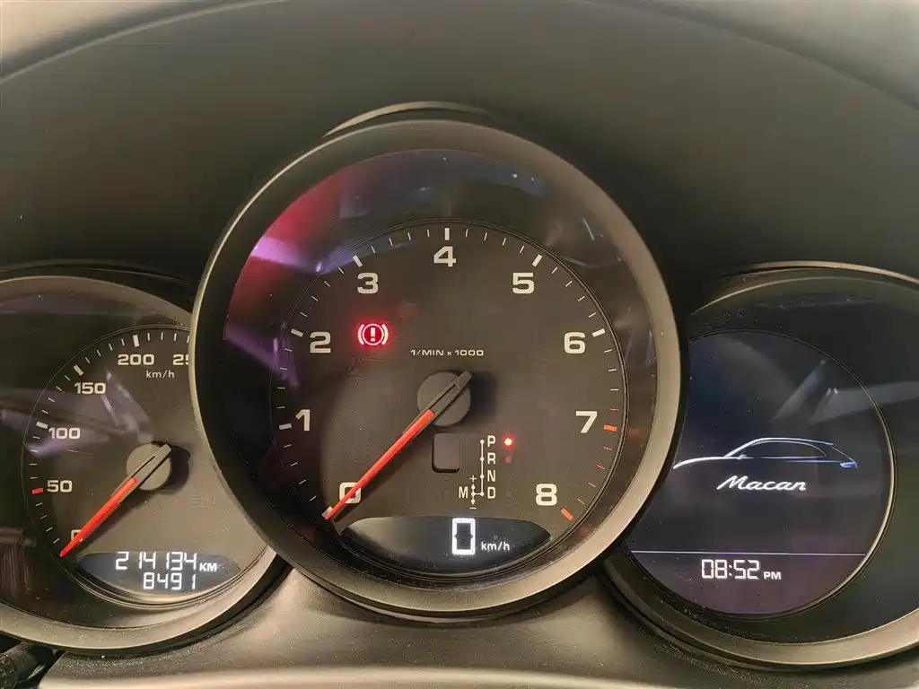 Porsche Macan — миниатюра 14