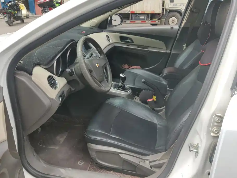 Chevrolet Cruze — миниатюра 9