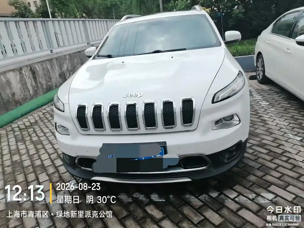Jeep Cherokee 2.4L Leading Edition, фото 2