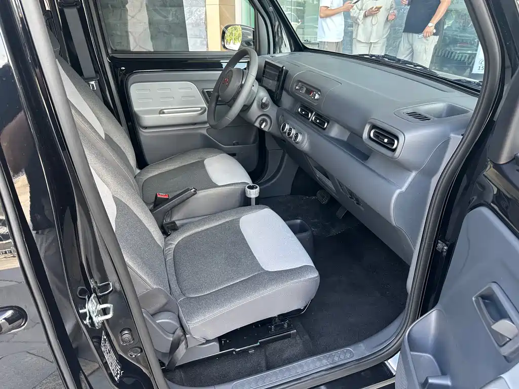 Wuling Zhiguang EV — миниатюра 3
