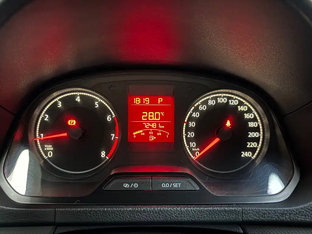 Volkswagen Jetta — миниатюра 14