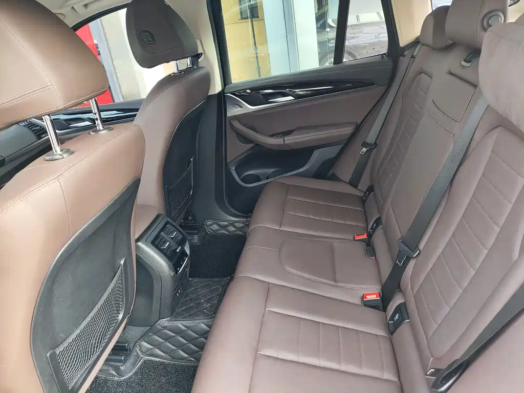 BMW X3 — миниатюра 3
