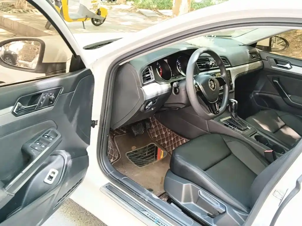 Volkswagen Lamando — миниатюра 16
