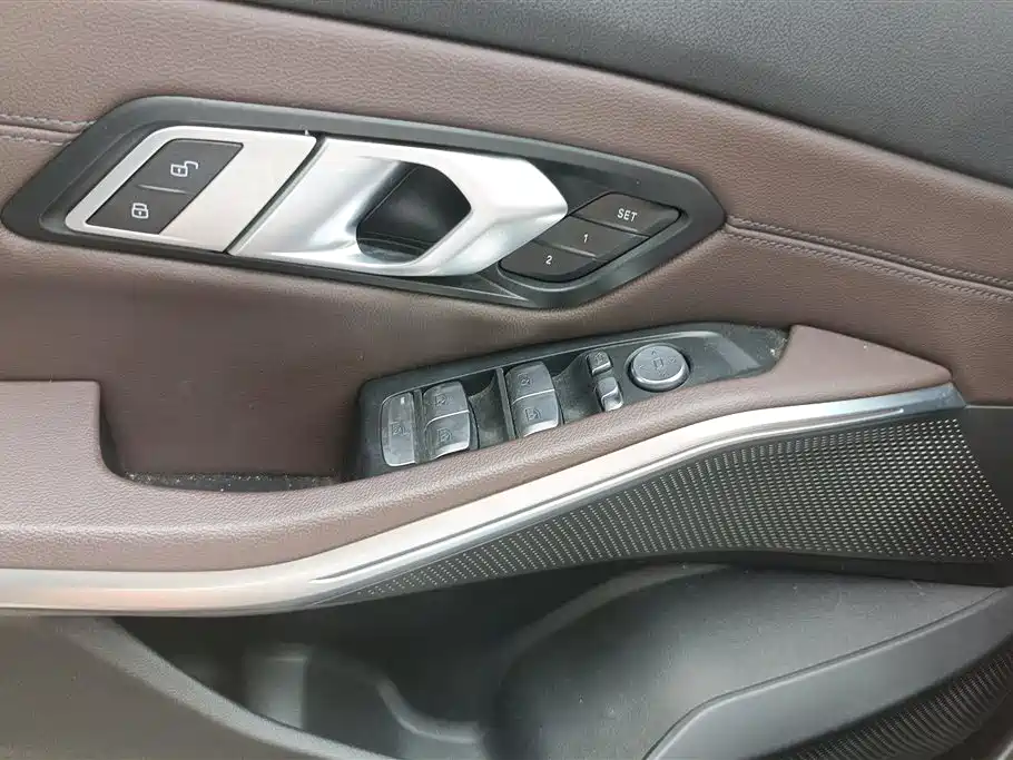 BMW i3 2023 eDrive 40 L