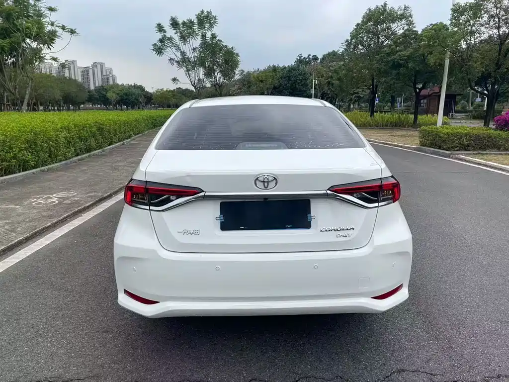 TOYOTA COROLLA