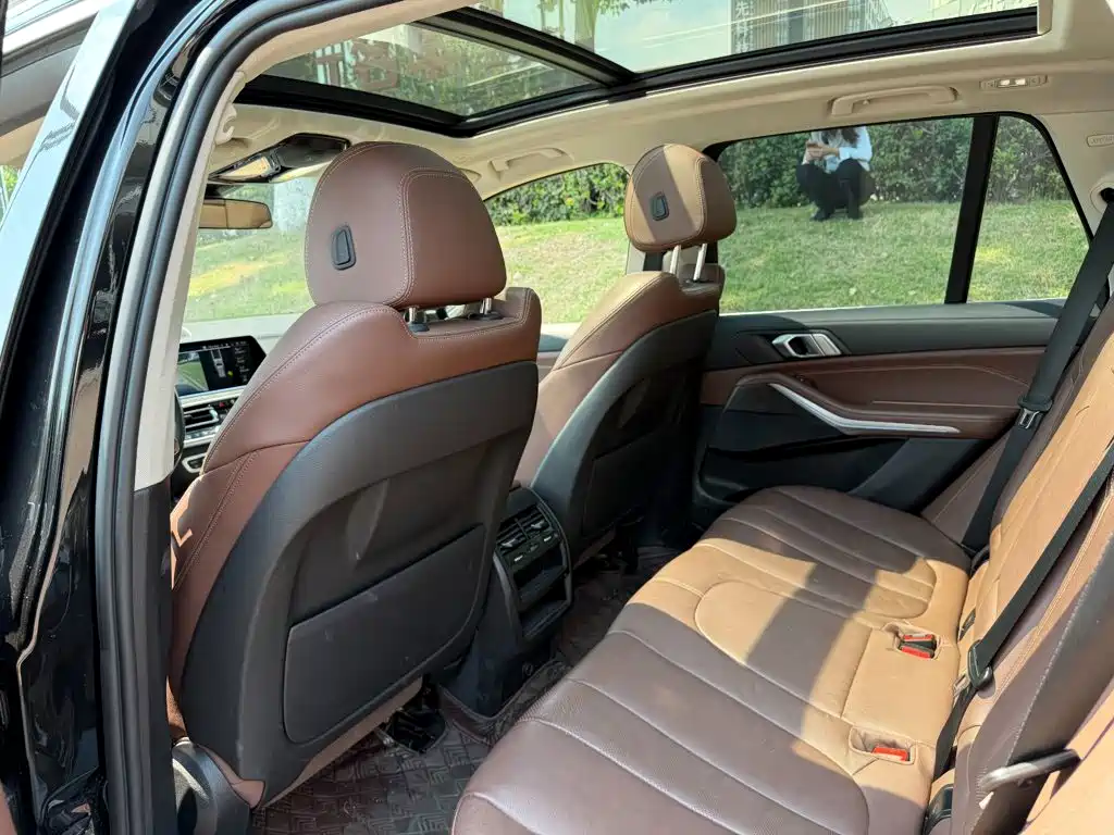 BMW X5 (Import) — миниатюра 11