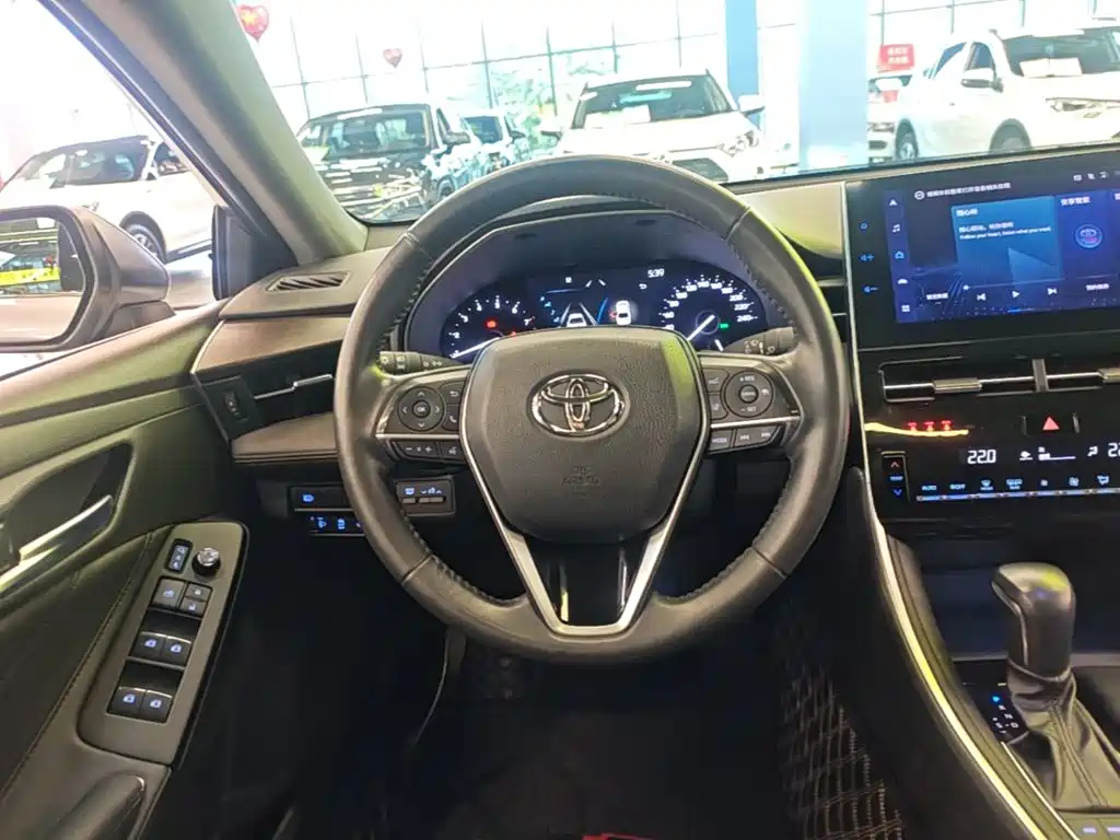 Toyota Avalon — миниатюра 11