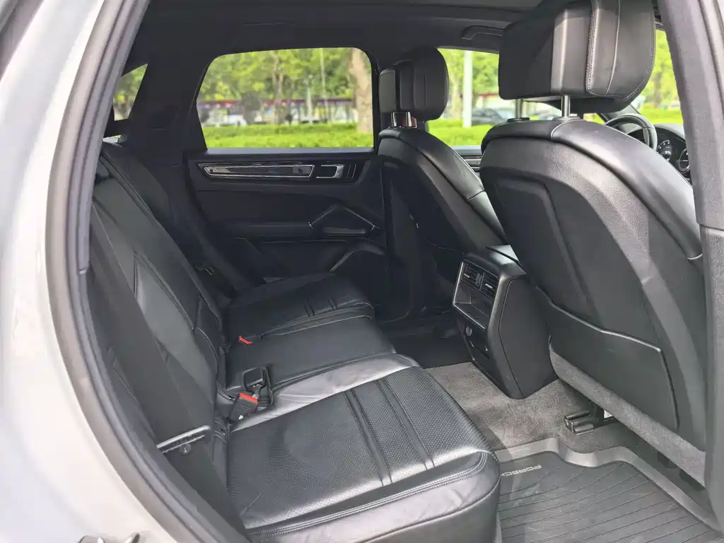 PORSCHE CAYENNE NEW ENERGY