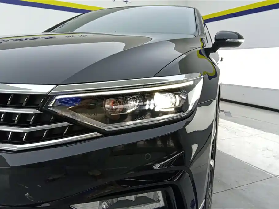 Volkswagen Magotan 2023 200 330TSI DSG Luxury