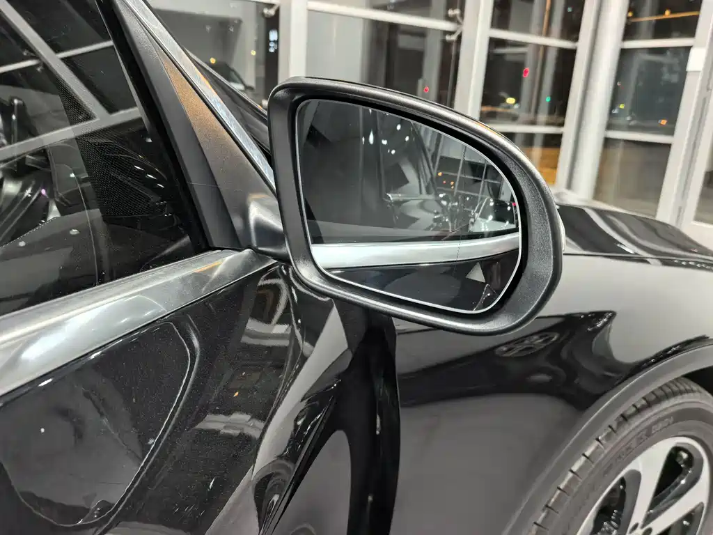 Mercedes-Benz GLC — миниатюра 16
