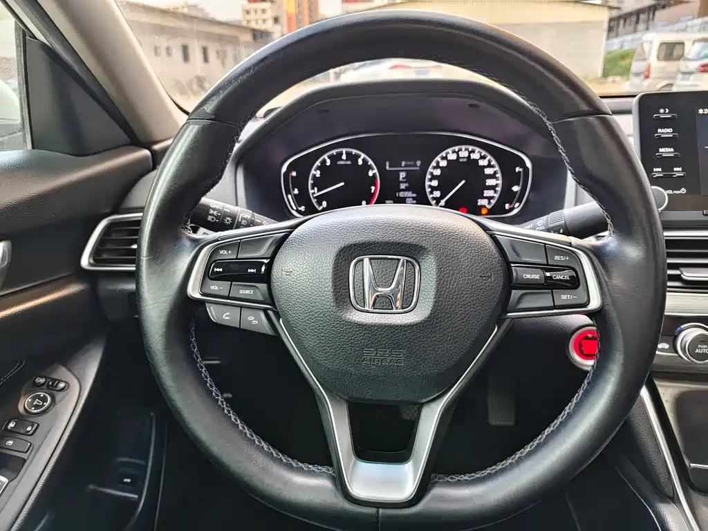 Honda Accord — миниатюра 11