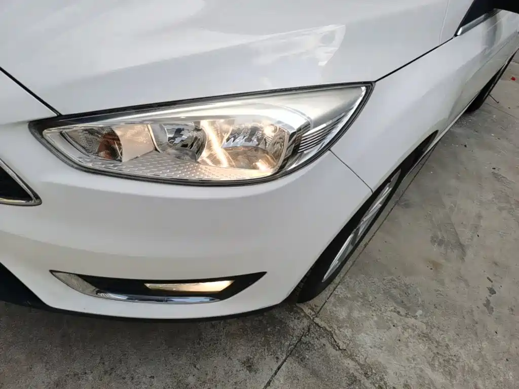 Ford Focus — миниатюра 24