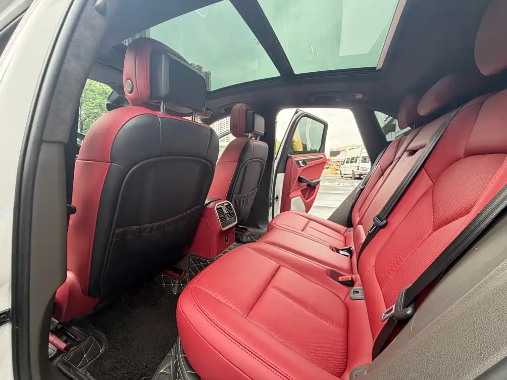 Porsche Macan — миниатюра 13