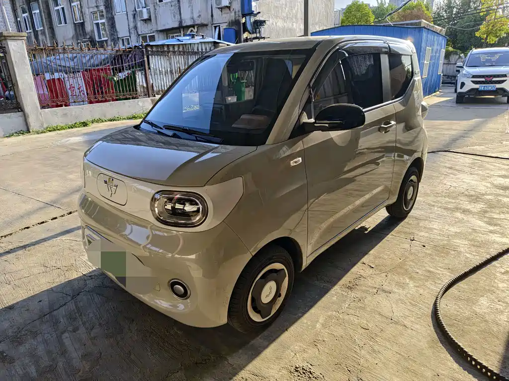 Wuling MINIEV