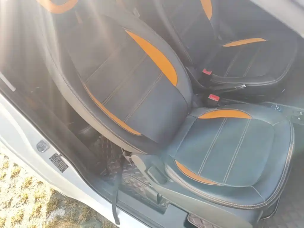 Wuling MINIEV — миниатюра 25