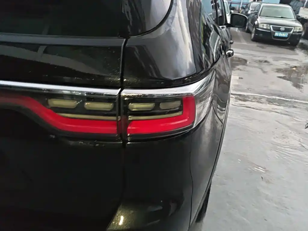 Jeep Grand Commander — миниатюра 8