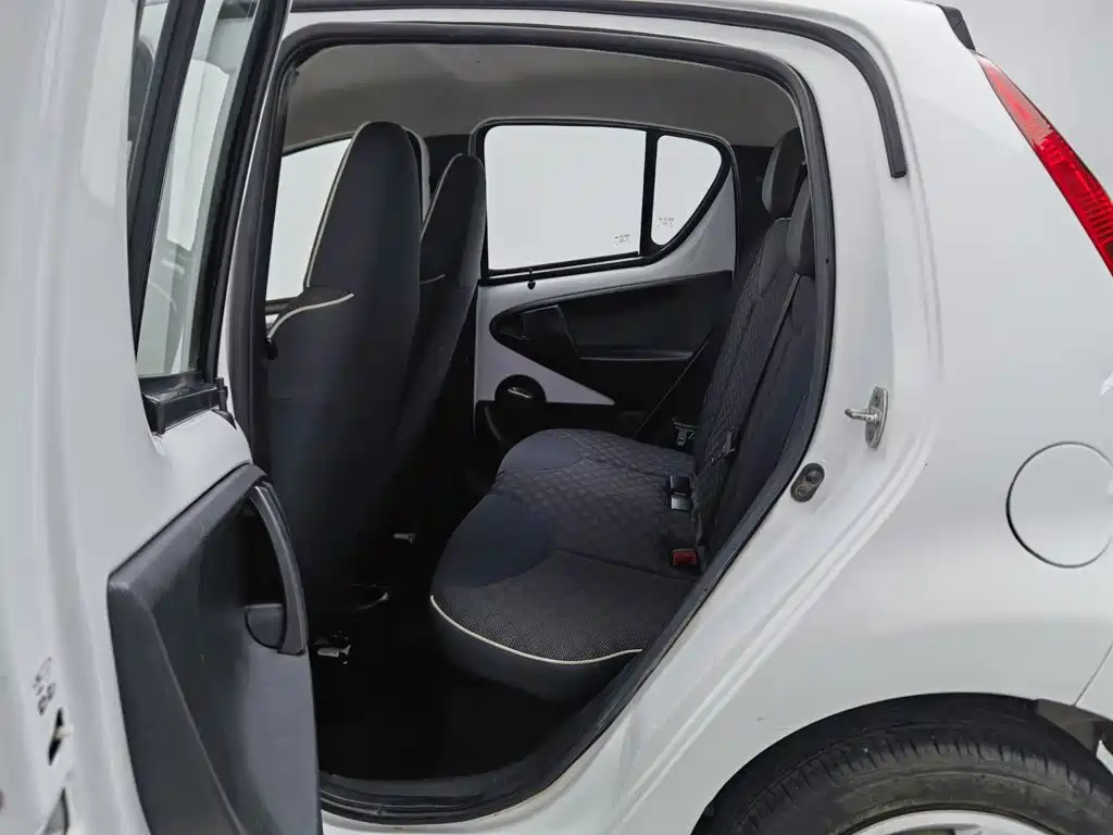 BYD F0 — миниатюра 15