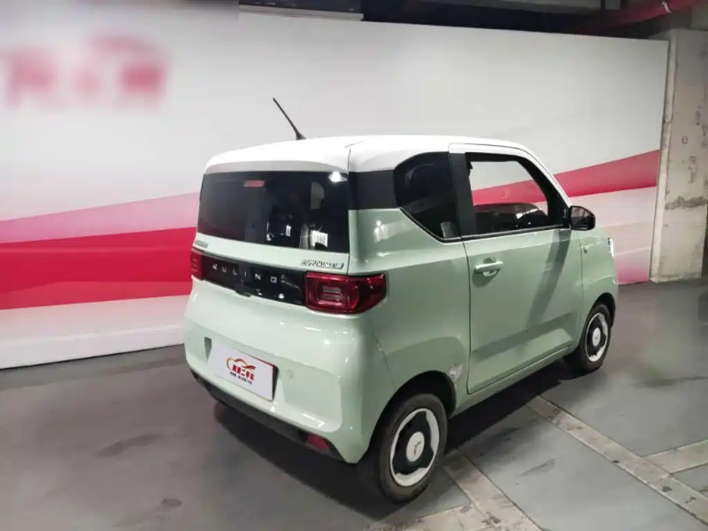 Wuling MINIEV — миниатюра 3