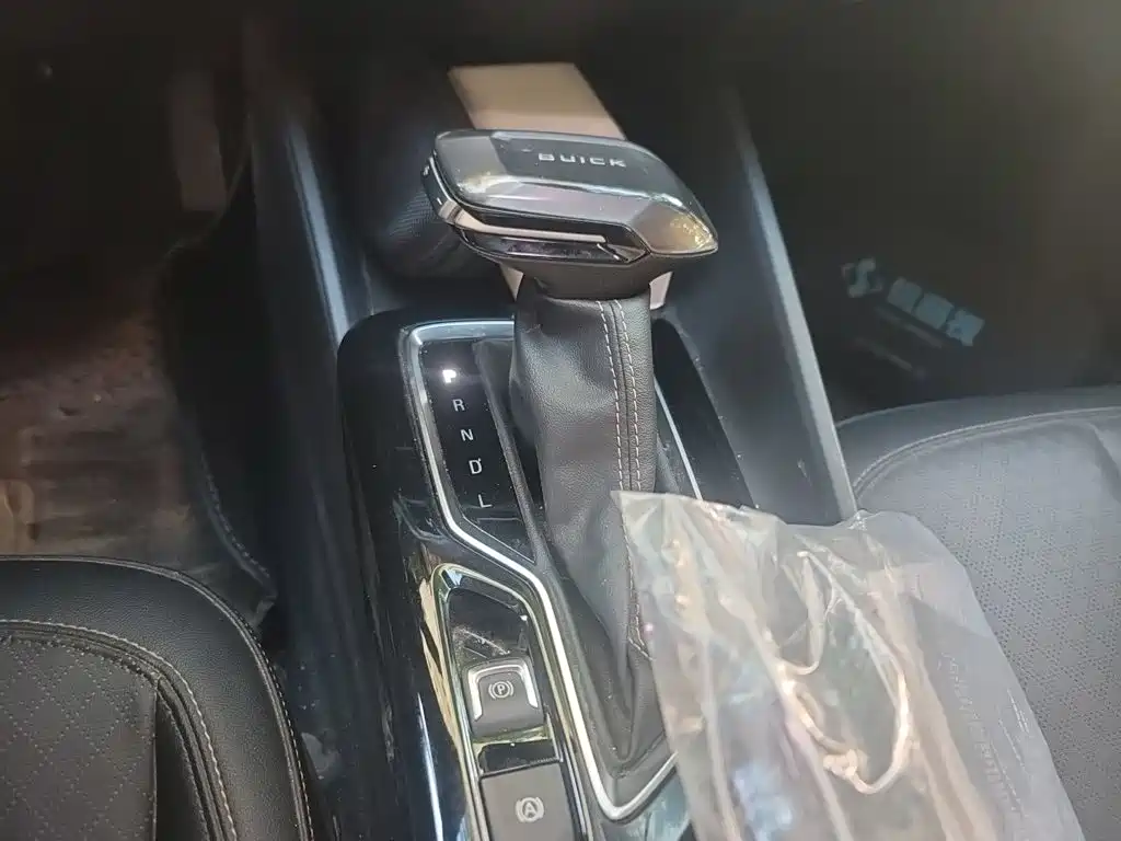 Buick Verano — миниатюра 15