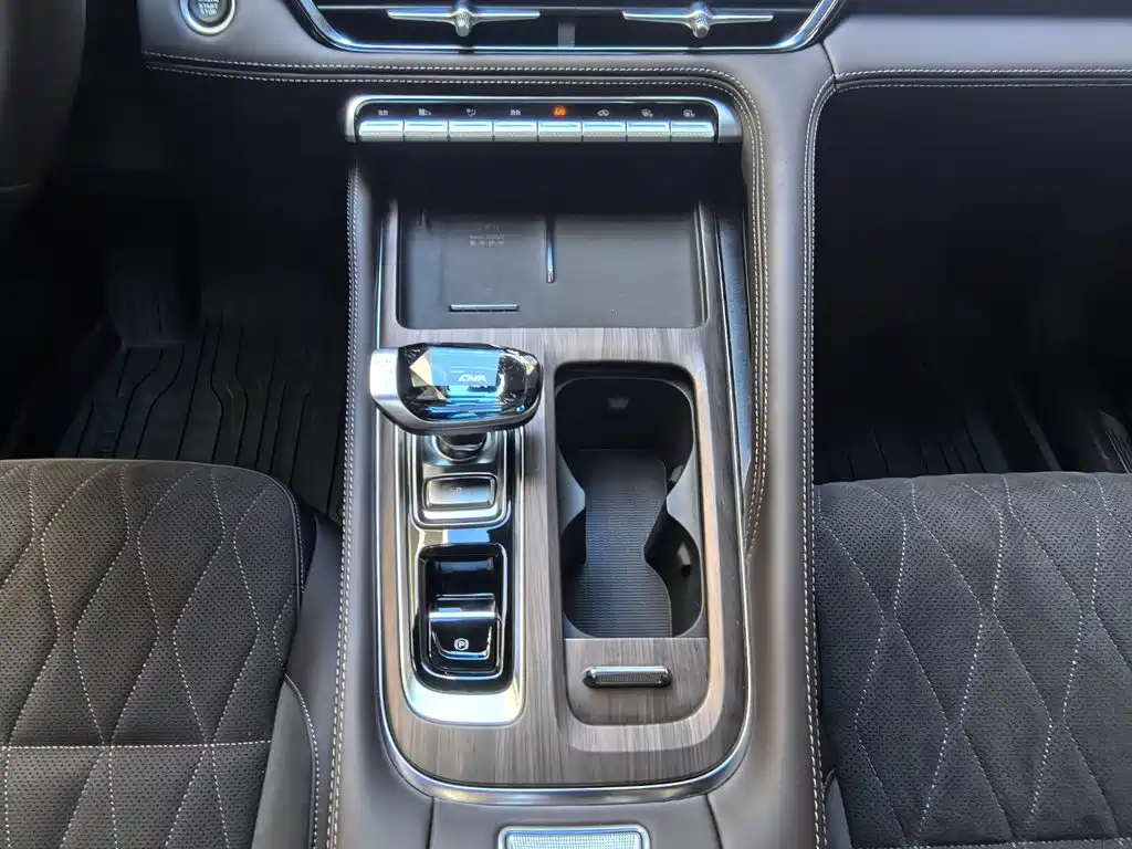Geely Xingyue L — миниатюра 15