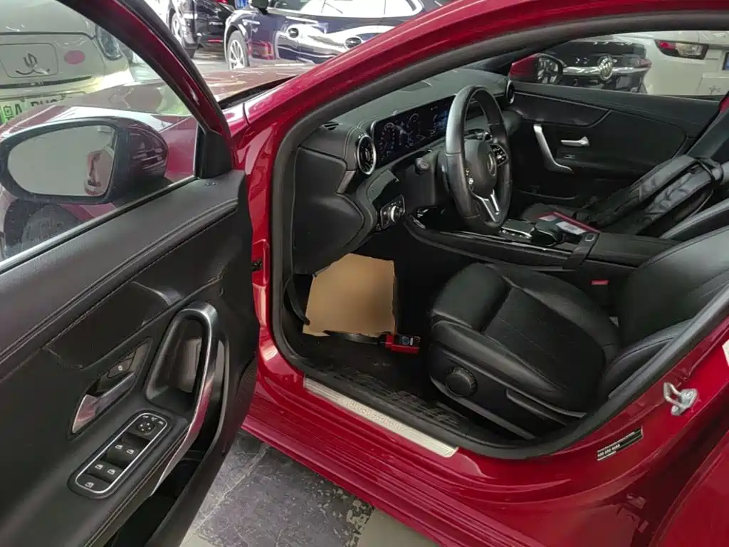 Mercedes-Benz A-Class — миниатюра 16