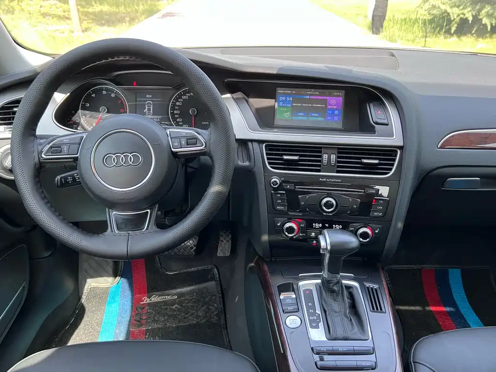 Audi A4L — миниатюра 7