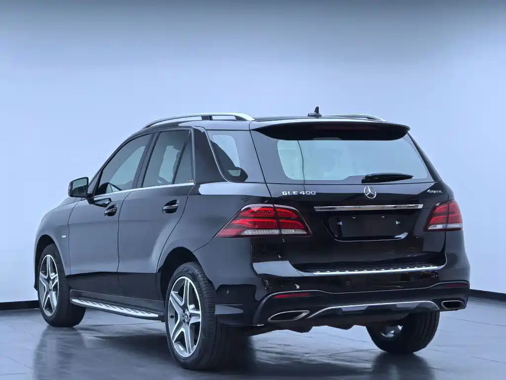 Mercedes-Benz GLE (Import) — миниатюра 21