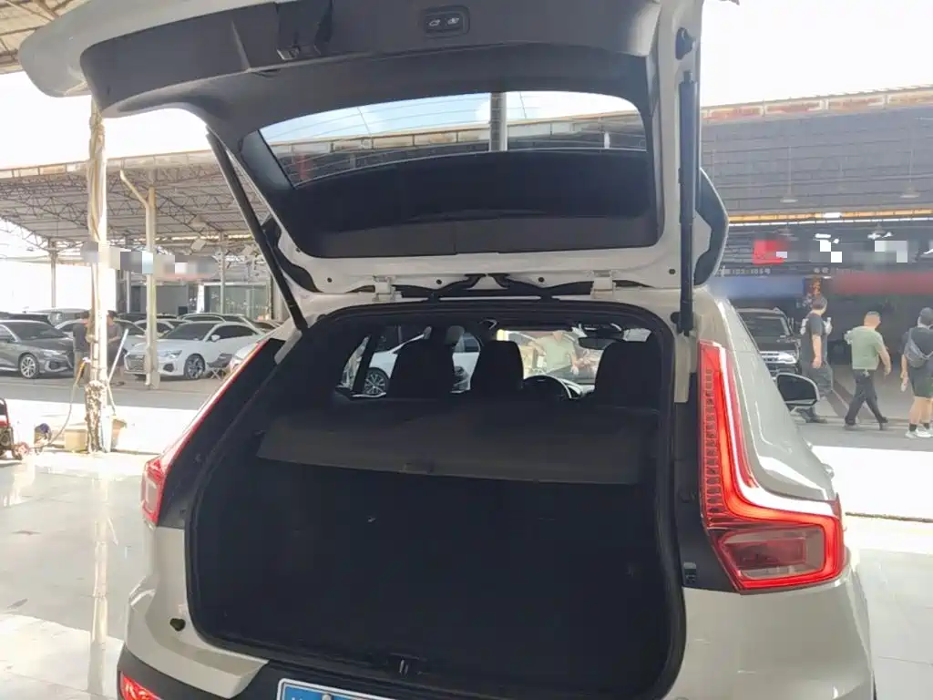Volvo XC40 — миниатюра 19