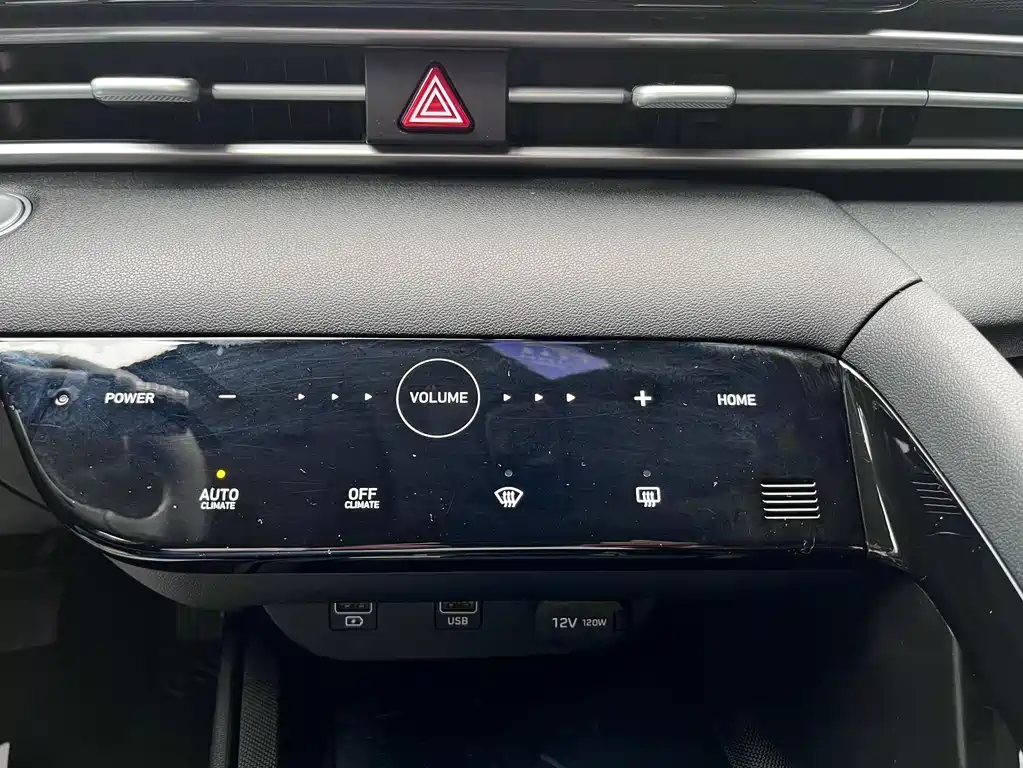 Hyundai Elantra — миниатюра 17