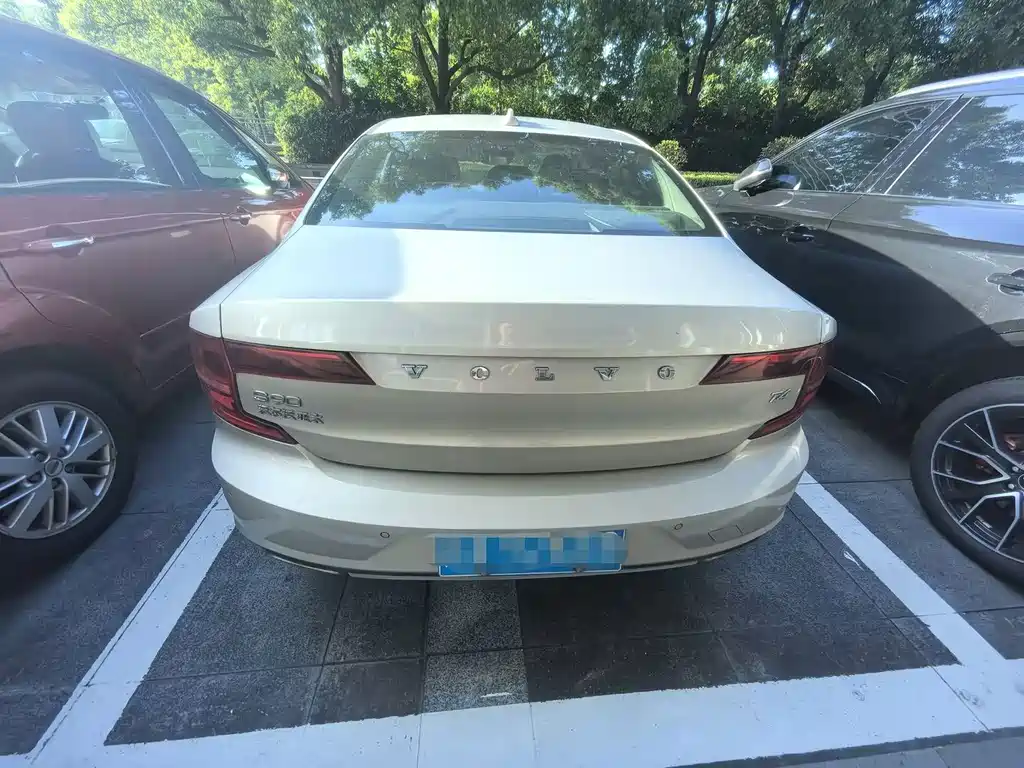 Volvo S90 — миниатюра 3
