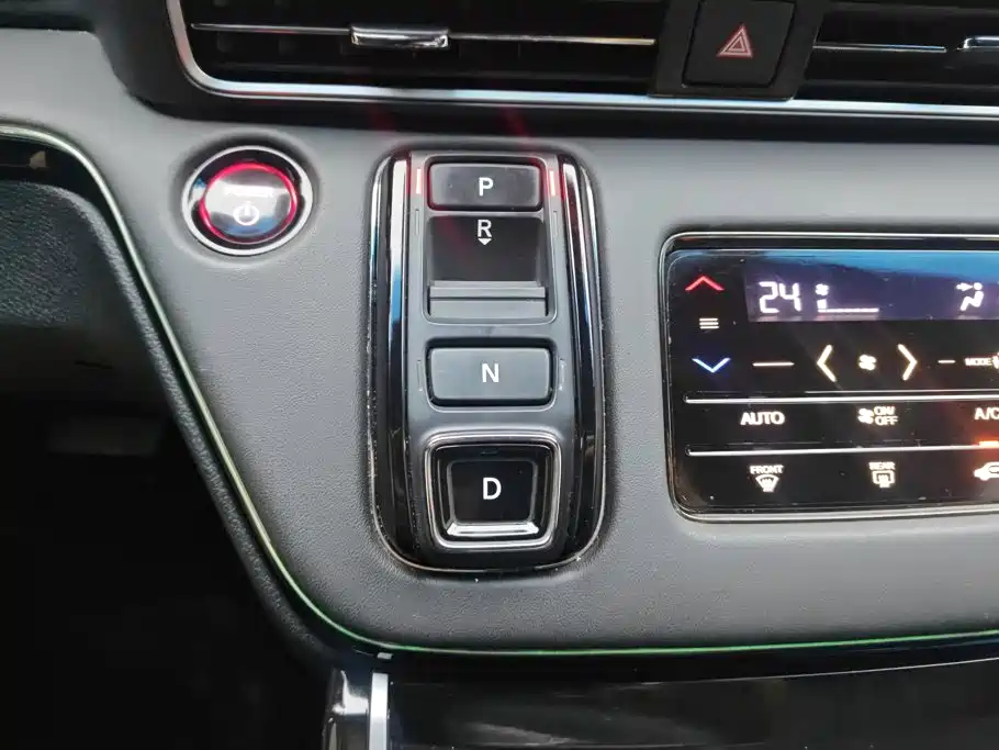 Honda Odyssey 2.0L e:HEV Sharp Shine Enjoy Edition, фото 16