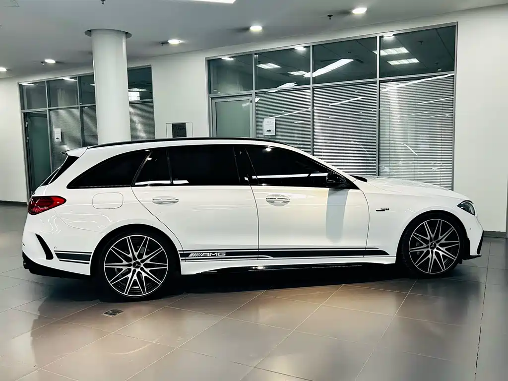 Mercedes-Benz C-Class AMG — миниатюра 7