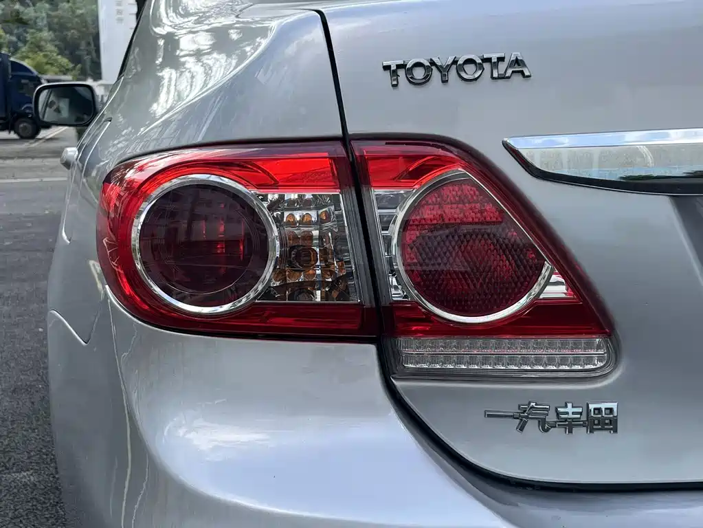 Toyota Corolla — миниатюра 13