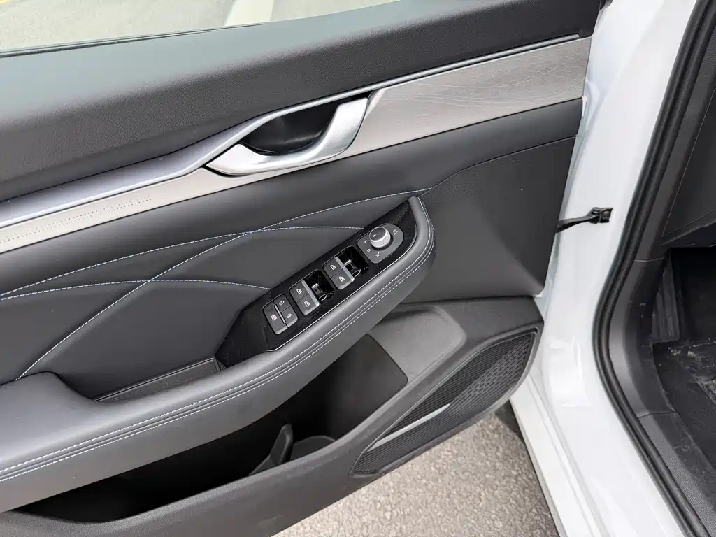 Geely Preface 2026 1.5TD