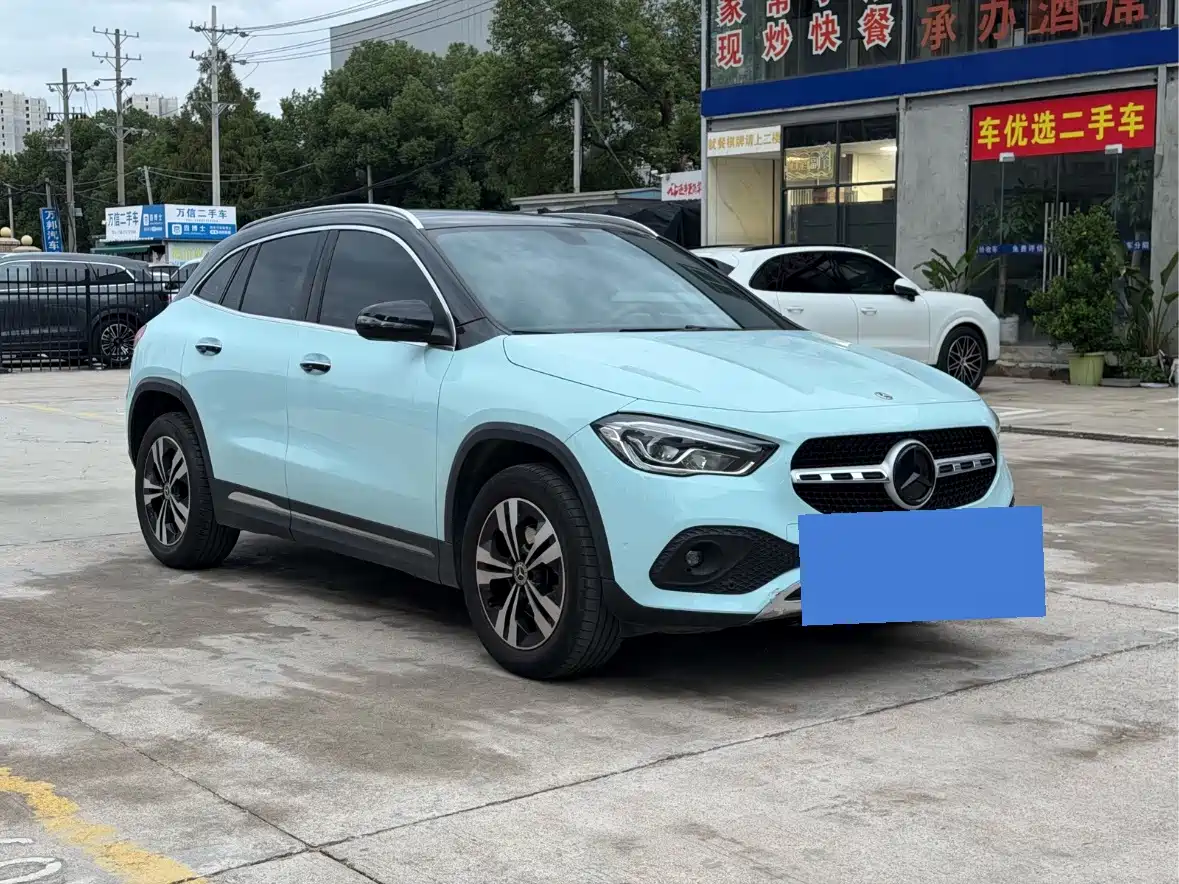 Mercedes-Benz GLA