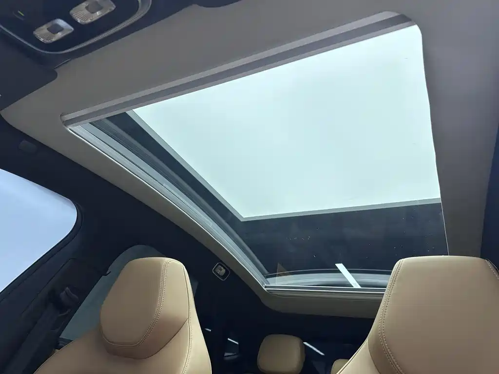 RISING AUTO FEIFAN R7